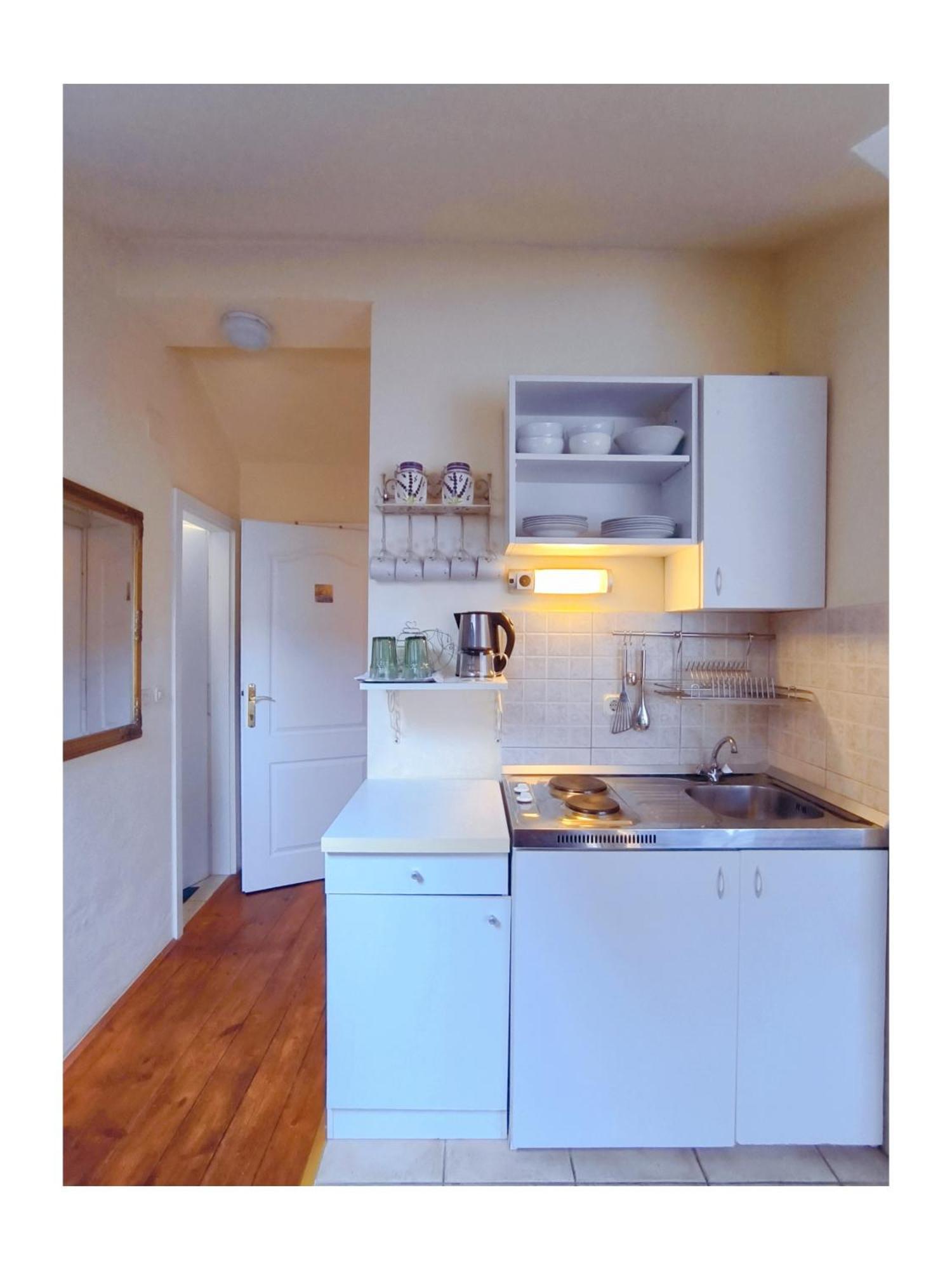 Apartments Senko เทรอปาย ภายนอก รูปภาพ